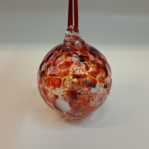 Click to view detail for DB-850 Ornament Red & White $35